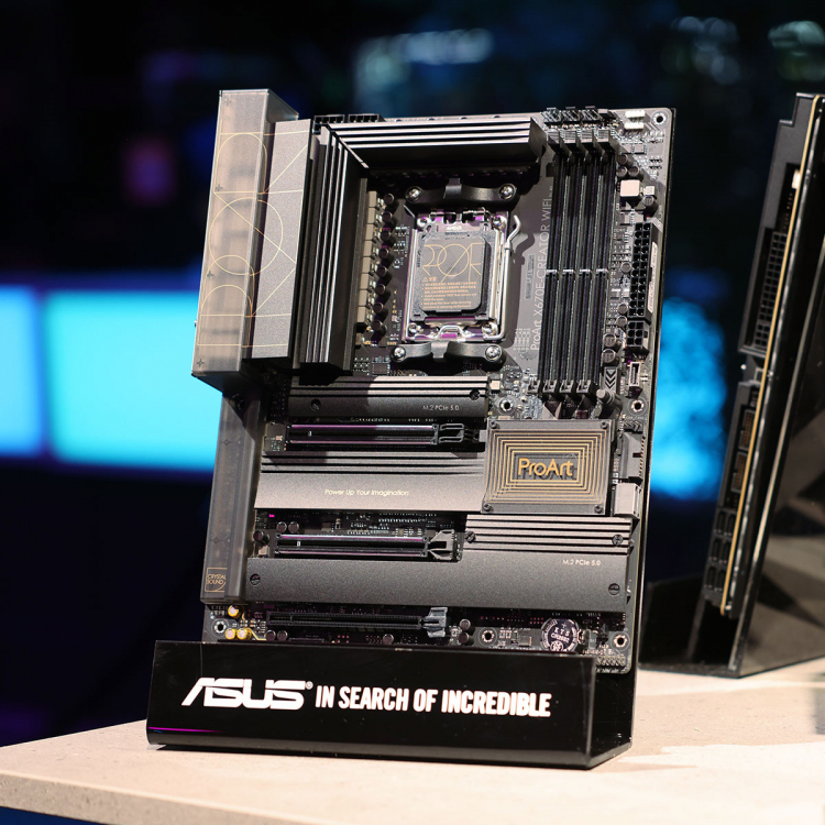 ASUS giới thiệu 5 dòng bo mạch chủ AMD X670 mới nhất
