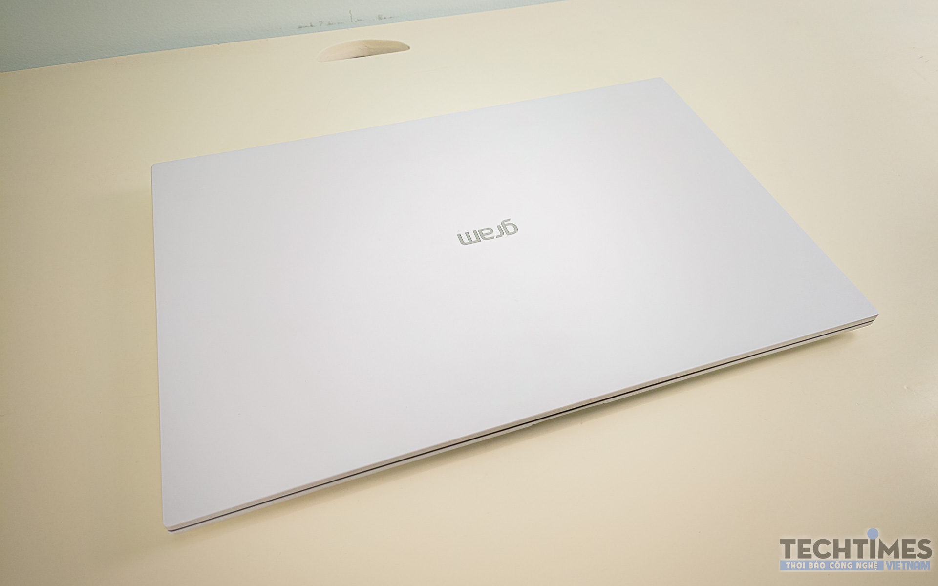 LG gram 17 inch - Kẻ phá vỡ định kiến “nặng nề” về laptop màn hình lớn