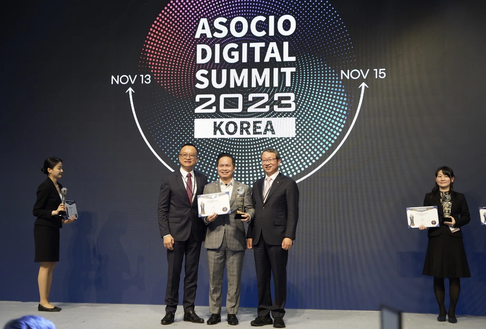 ASOCIO Tech Excellence 2023: MoMo đoạt giải tại hạng mục ESG